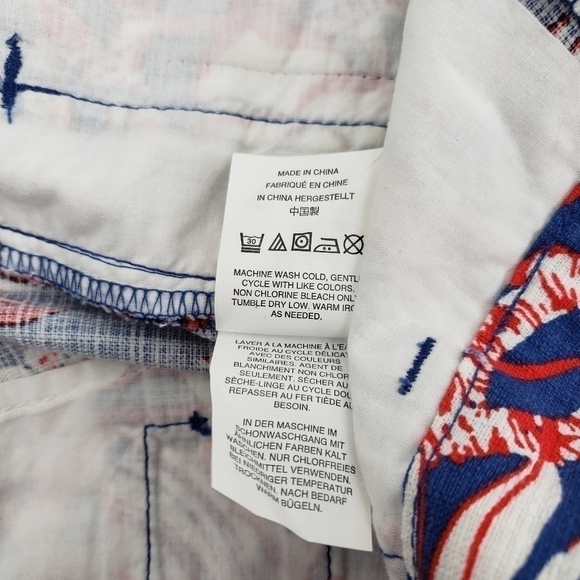 𝅺j. Crew Blue and Red Floral Shorts, Size 4 - Picture 8 of 9